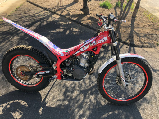 beta EVO 2Tトライヤル バイク