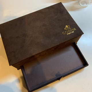 【0円・無料】GODIVA 小物入れ 空き箱 ケースの画像
