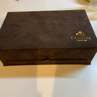【0円・無料】GODIVA 小物入れ 空き箱 ケースの画像