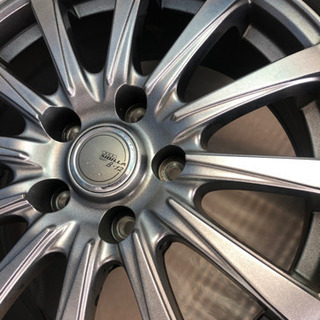 スタッドレスタイヤ 205/60R16 売ります。