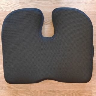骨盤を立てるクッション