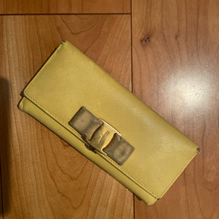 フェラガモ財布・中古
