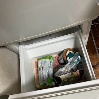 SHARP 冷蔵庫の画像