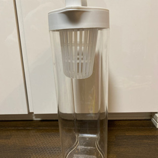 【美品・無印良品】アクリル冷水筒 冷水専用約２Ｌの画像