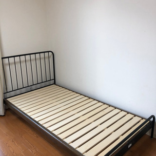 Knot antiques LOEI BEDの画像