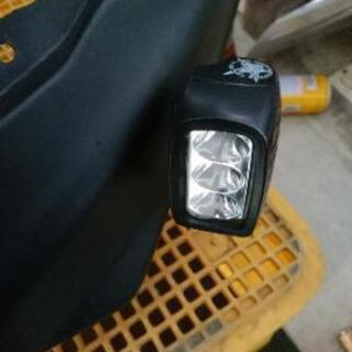スノーモービルskidoo ライトレス仕様 デリートキット LED付きの画像