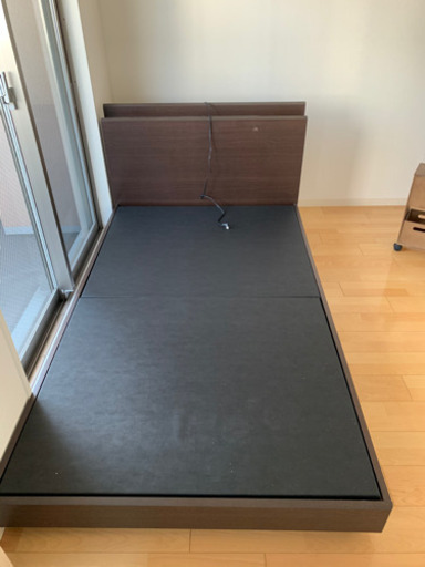 ベッドフレーム