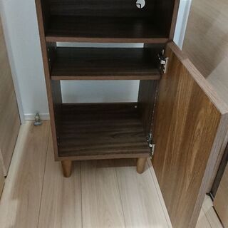 キャビネット 棚の画像