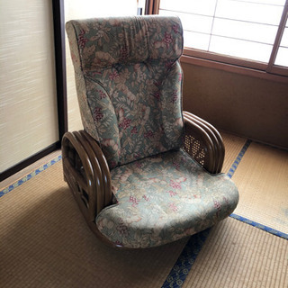 籐の座椅子