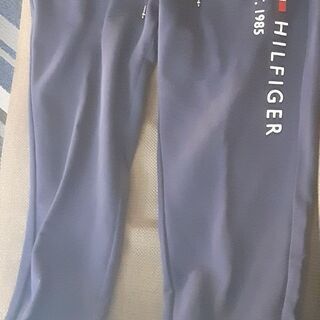 トミーヒルフィガーのスエットパンツです。の画像