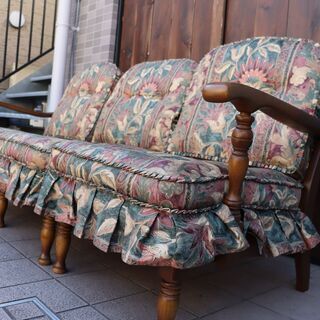 飛騨高山の家具メーカーキツツキマークの\