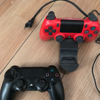 PS4 中古　SSHD 1TBに換装済　付属品多数の画像