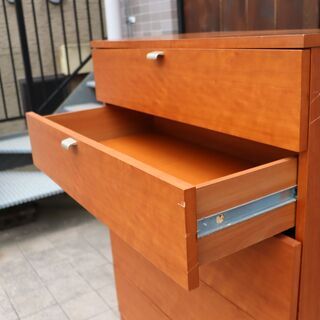 人気のunico(ウニコ)のNoi(ノイ) 6段チェストです！チェリー材の