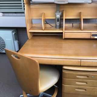 [1か月限定] 高級老舗メーカーkarimoku 学習机の画像