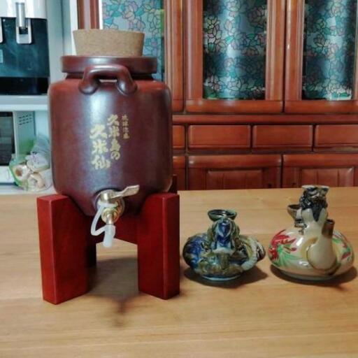 泡盛サーバ＆泡盛を入れる急須（カラカラ）