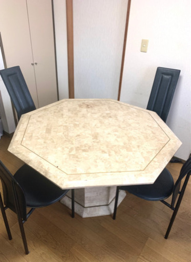 ［値下げ中］大理石風　八角形　縁起　ダイニングテーブルセット