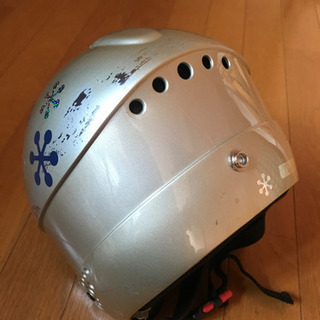 ジュニア　スキーヘルメットの画像