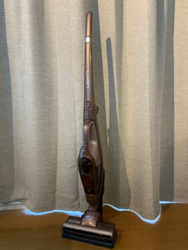 充電式コードレス掃除機　HITACHI