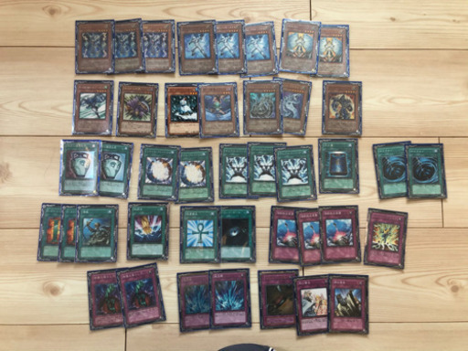 遊戯王　引退品　全て差し上げます。　初心者、デッキ強化に最適。