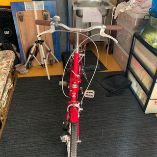 激安　オシャレな自転車　赤　の画像