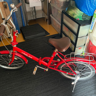 激安　オシャレな自転車　赤　の画像