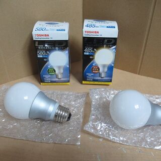 未使用品　美品　電球型LEDランプ　2個（2種類）セット　東芝　TOSHIBA　LED　E26口金　一般電球40W形　【 LDA8N-G 昼白色】　【LDA8L-G 電球色】密閉形器具対応の画像