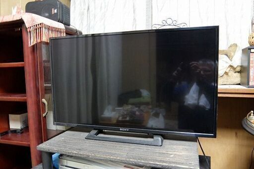 液晶カラーテレビ３２インチ