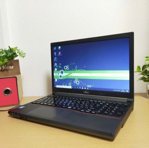 富士通 Windows10 月末特価！