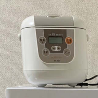 炊飯器　3.5合　CCP BK-R60-WH