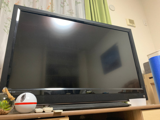 テレビ42インチ