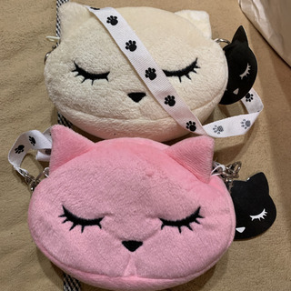 猫のポーチ２個セットの画像