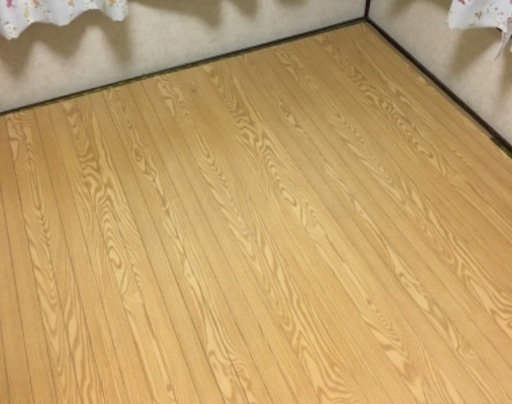 フローリングカーペット