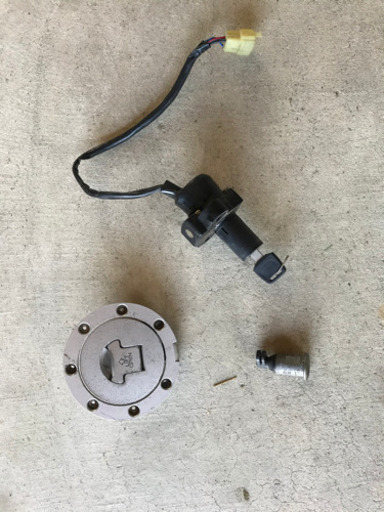 CB400SF キーシリンダー