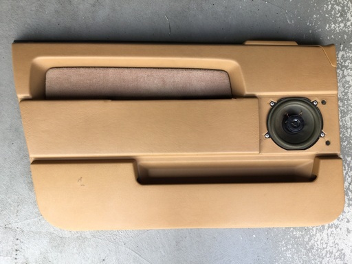 ボルボ940 ドア内張パネル リア・フロント４枚セット ベージュ 希少 VOLVO