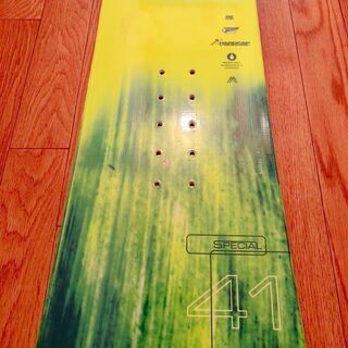 スノーボード 板 AVALANCHE 141cmの画像