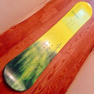 スノーボード 板 AVALANCHE 141cm