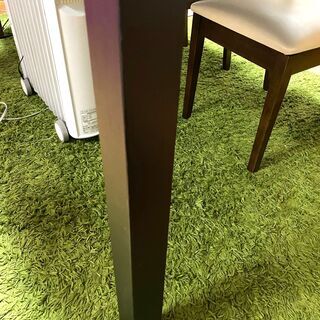 IKEA　ダイニングテーブル　BJURSNAS（ビュースタ）の画像