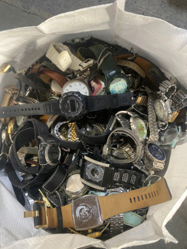 時計の山　10キロ以上あります