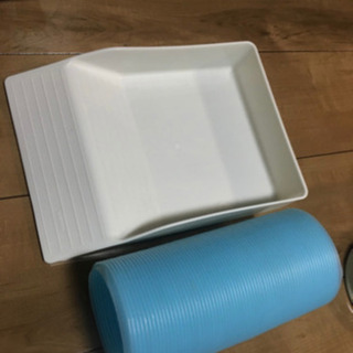 【値下げしました】小動物用 ケージ マルチシャトル85 給仕用品 餌他の画像