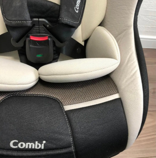 コンビ combi チャイルドシート
