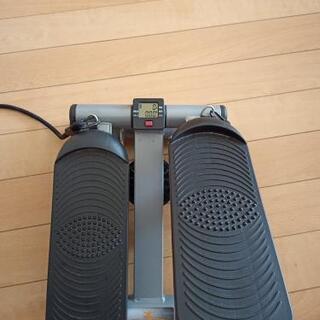 無料　IRONMAN CLUB　ミニツイストステッパー