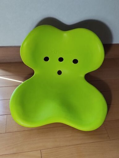 スタイルキッズL　子供用姿勢矯正椅子