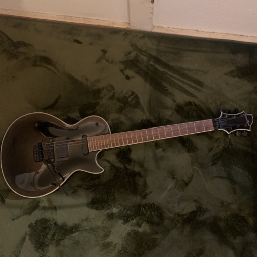 Grass roots レスポール　フロイドローズ