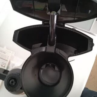 デロンギ　コーヒーメーカー（最大10杯分）の画像