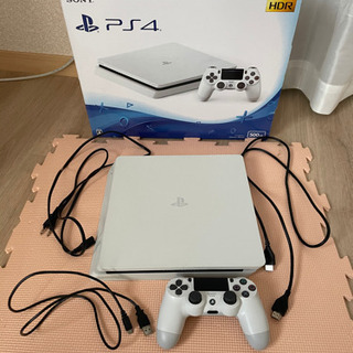 PS4 CUH-2200A ホワイト綺麗です。
