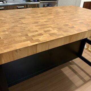IKEA VADHOLMA ヴァドホルマ キッチンカウンターテーブル アイランドキッチンテーブルの画像