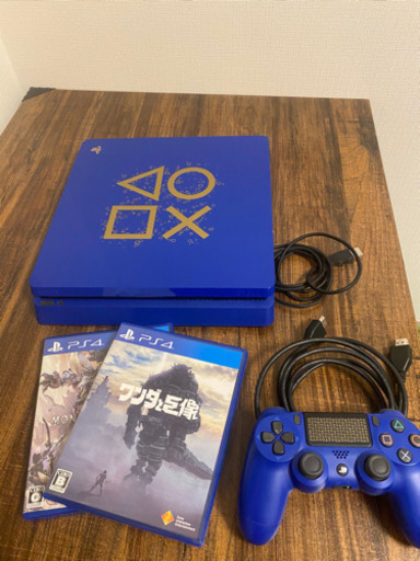 プレステ4 限定デザイン