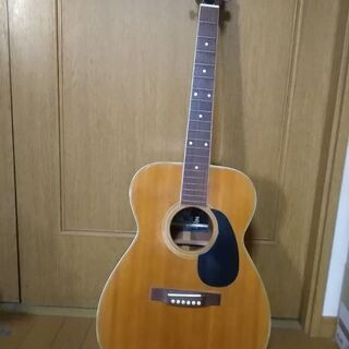 ギター   メーカー　MOZZ 　NF200  弦は、付いていま...