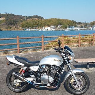 イナズマ1200