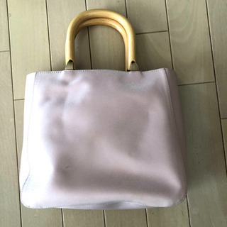 カバン薄いピンク